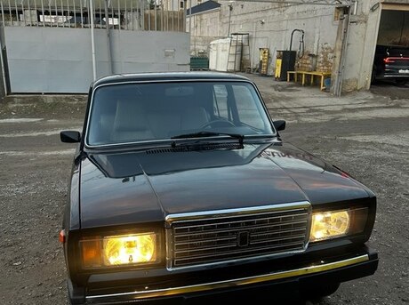 LADA (VAZ) 2107 2010