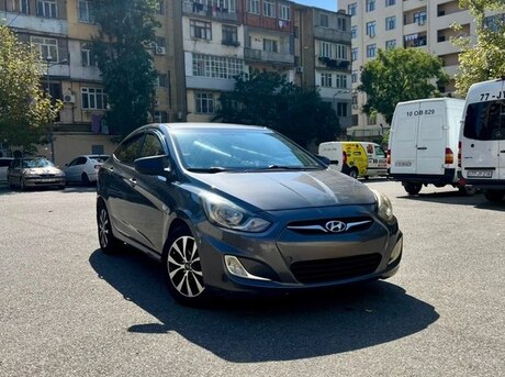 Hyundai Accent 2012
