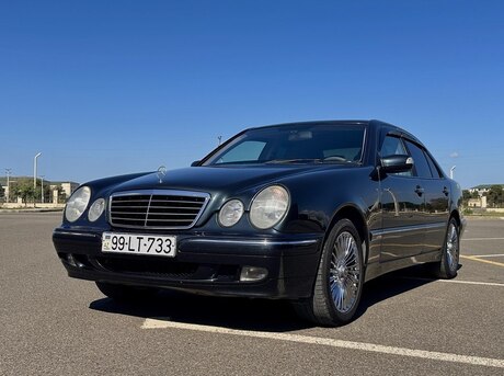 Mercedes E 220 2000