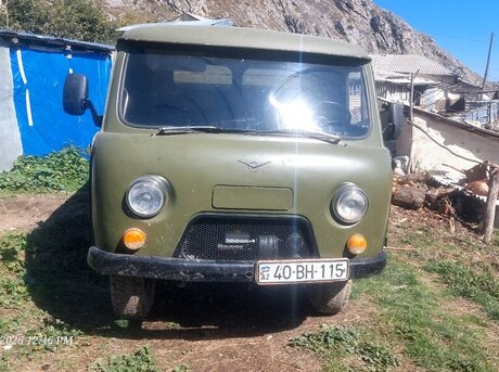 UAZ 3303 1989