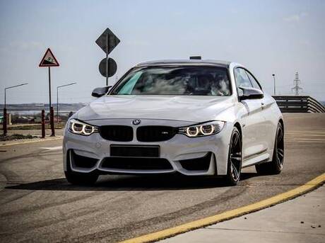 BMW M4 2015