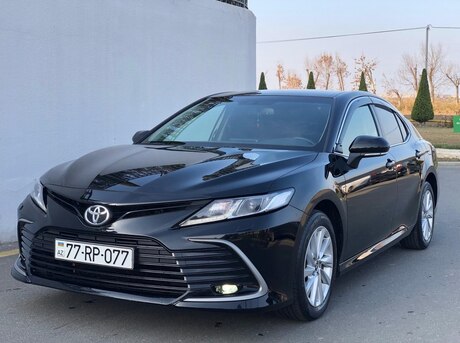 Toyota Camry 2021