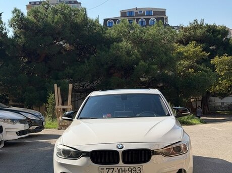 BMW 330 2015