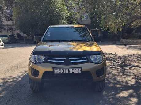 Mitsubishi L200 2011