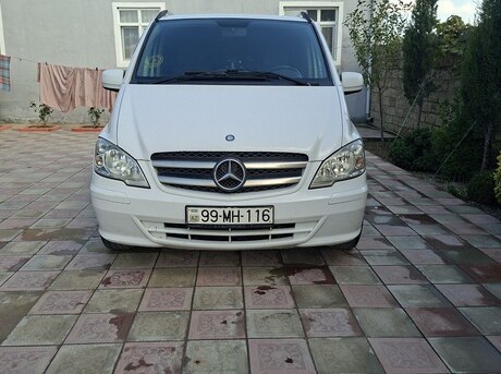 Mercedes  2011