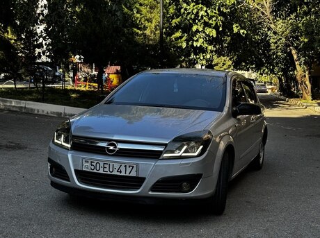 Opel Astra 2004