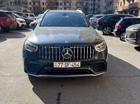 Mercedes GLC 300 4MATIC 2020