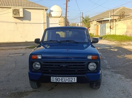 LADA (VAZ) Niva 2015