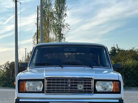 LADA (VAZ) 2107 2005