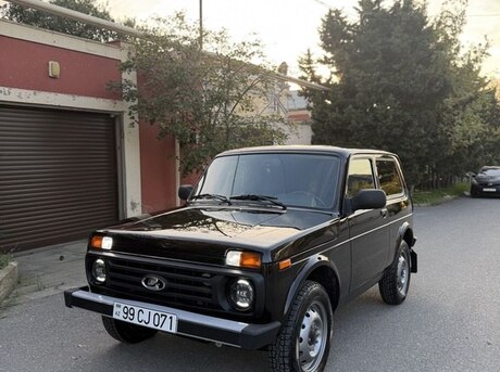 LADA (VAZ) Niva 2017