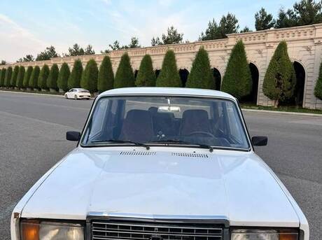 LADA (VAZ) 2107 2004
