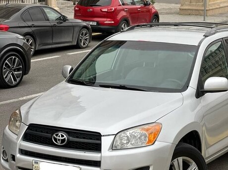 Toyota RAV4 2010