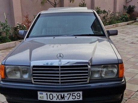 Mercedes 190 1990