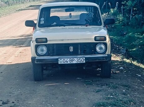 LADA (VAZ) Niva 1986