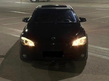 BMW 750 2008