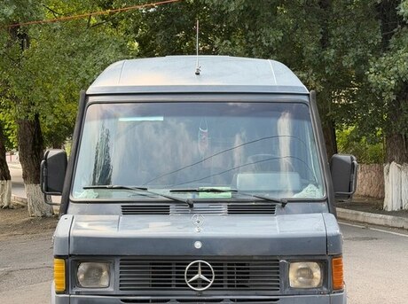 Mercedes 208 D 1992