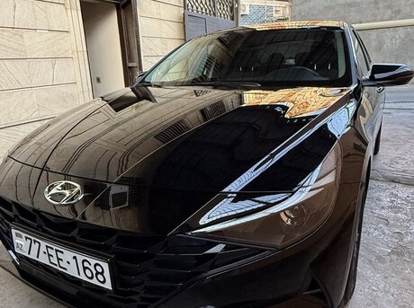 Hyundai Elantra 2022