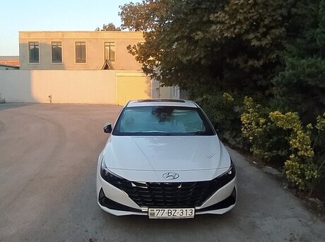 Hyundai Elantra 2021