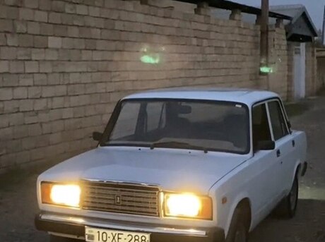 LADA (VAZ) 2107 2005