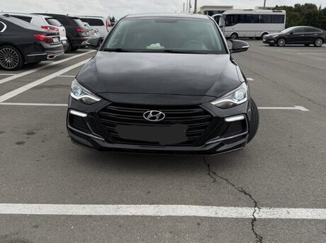Hyundai Avante 2016