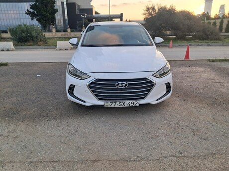 Hyundai Avante 2016