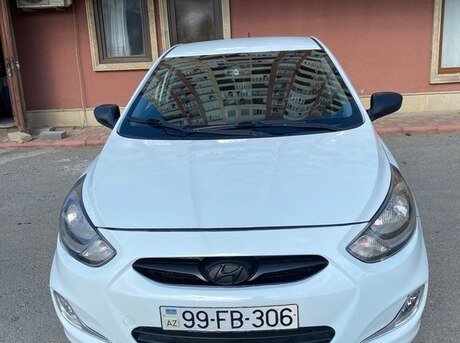 Hyundai Accent 2013
