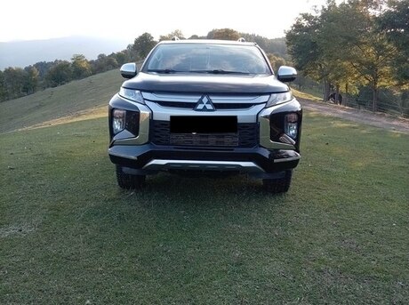 Mitsubishi L200 2021