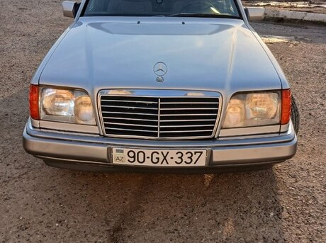 Mercedes 220 E 1994