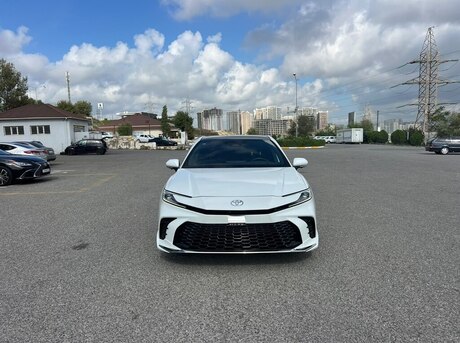 Toyota Camry 2025