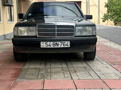 Mercedes 190 1990