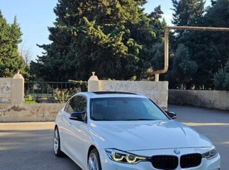 BMW 330 2015