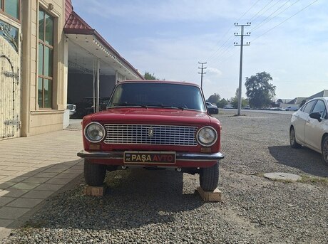 LADA (VAZ) 21011 1983
