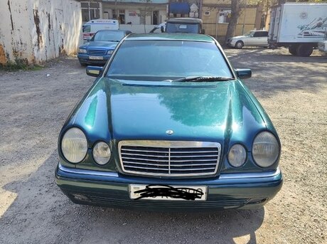 Mercedes E 220 1998