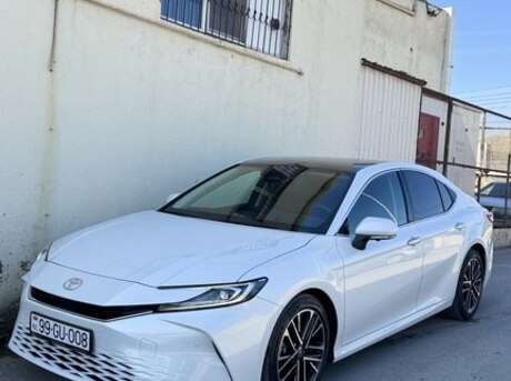 Toyota Camry 2024
