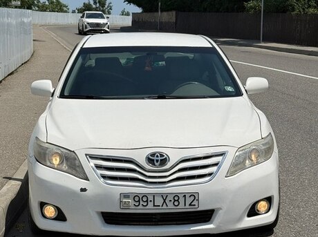 Toyota Camry 2011