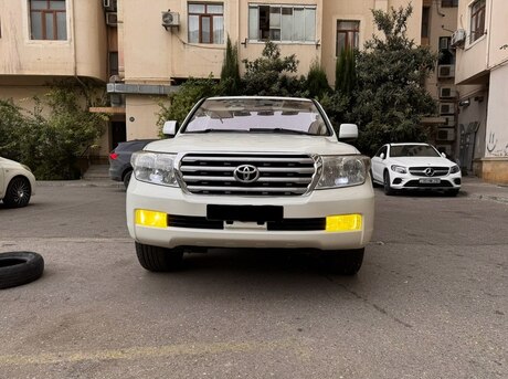 Toyota Land Cruiser 2010