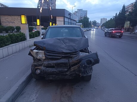 Mitsubishi Pajero io 2001