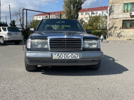 Mercedes 220 E 1994