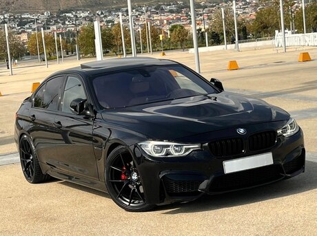 BMW 330 2018