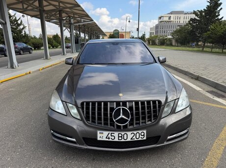 Mercedes E 220 2010