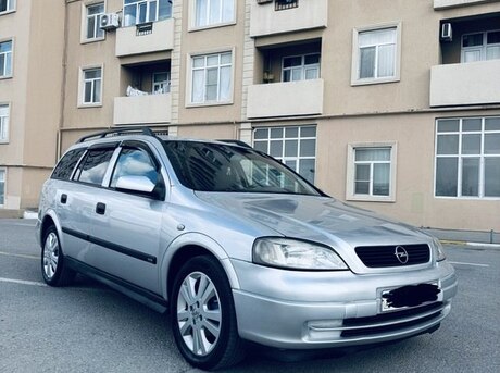 Opel Astra 2000