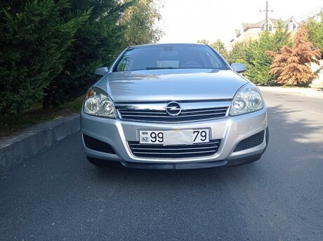 Opel Astra 2007