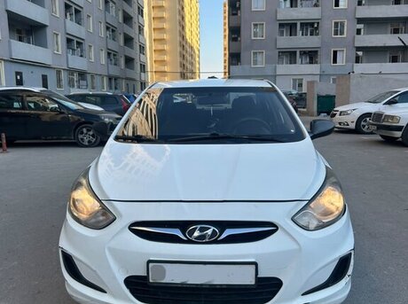 Hyundai Accent 2013