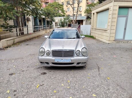 Mercedes E 220 1999