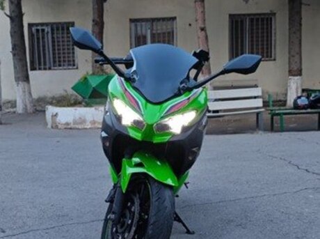Kawasaki Ninja 400 2023