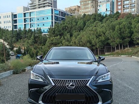 Lexus ES 250 2021
