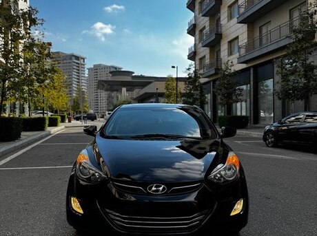 Hyundai Elantra 2011