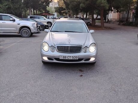 Mercedes E 240 2002