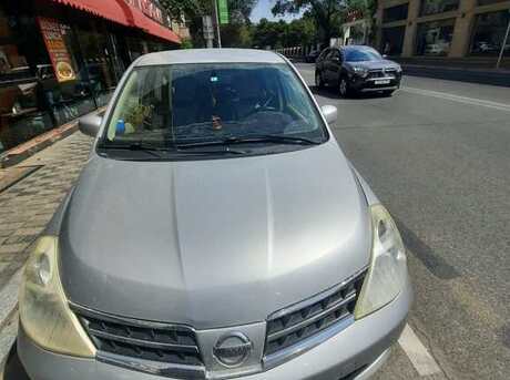 Nissan Tiida 2011