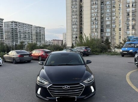 Hyundai Elantra 2018